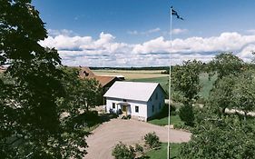 Snällfäll Country living - Åkerbo gård charmigt renoverad flygel